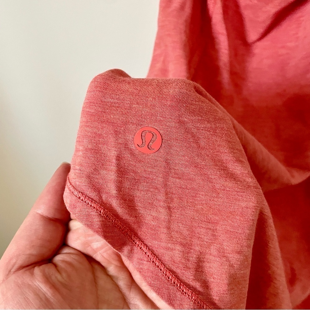 Lululemon Yogi Everyday Tank Heathered Cape Red Size Large - Picture 9 of 9